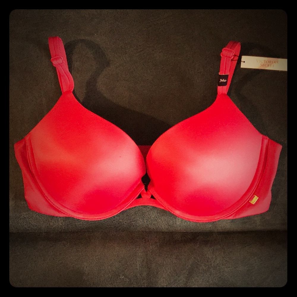 NEW Victoria’s Secret ‘Very Sexy’